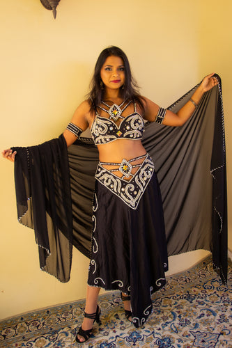 Wafaa of Cairo: Black Sparkler