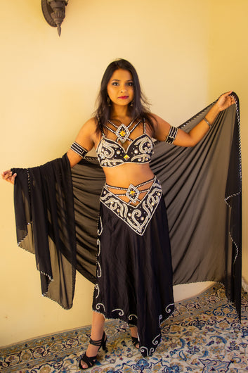 Wafaa of Cairo: Black Sparkler